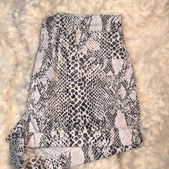 ⚡️HOST PICK⚡️American Apparel Shorts - Picture 7 of 8